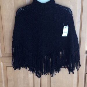 Turtle Neck Poncho size S Fringe bottom color Black New.      #364
